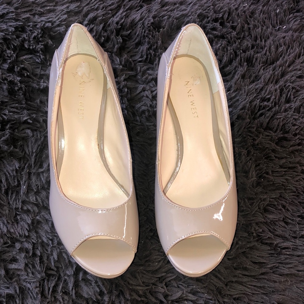 NWOT Nine West Pumps